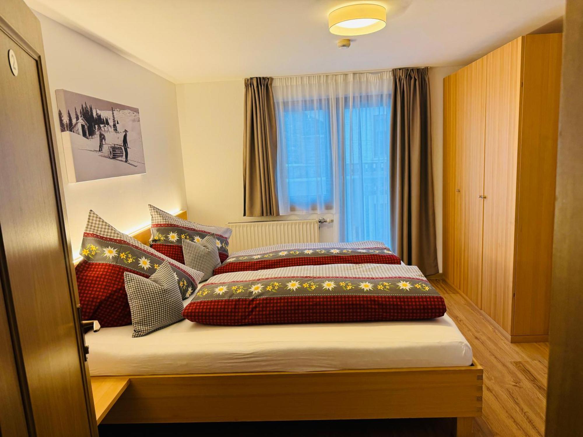 Hotel Garni Enzian Damuels Luaran gambar