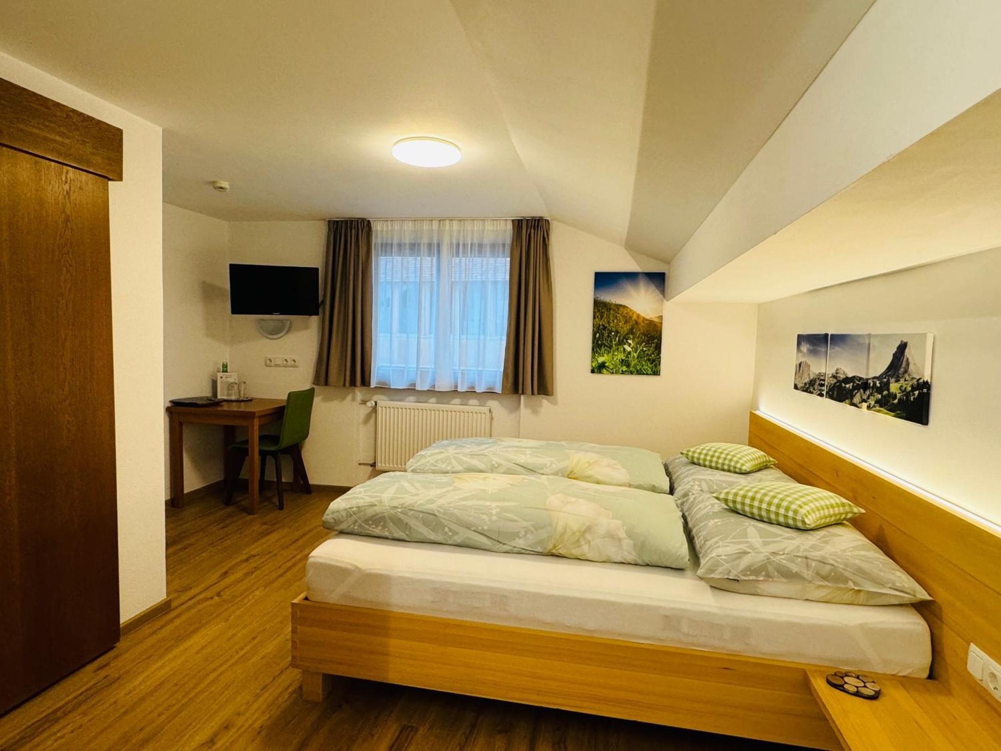 Hotel Garni Enzian Damuels Luaran gambar